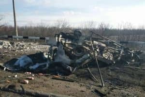Біля блокпосту бойовиків підірвався мікроавтобус із цивільними – є загиблі