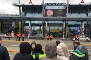 У столиці проходить евакуація аеропорту "Київ" (оновлено)