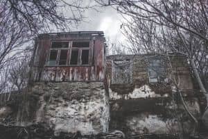 "Розкіш" по-окупантськи: моторошні кадри з середмістя окупованого Сімферополя – ФОТО