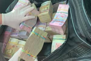 "Черной наличности" на 2,5 млн грн: в Ровенской области задержали участника избирательной пирамиды – ГПУ