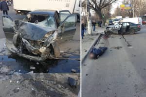 В Одесі некероване авто влетіло в зупинку, загинув 23-річний військовий