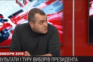 "Робота ведеться на кінцевий результат": Бірюков розповів про стратегію Порошенка перед другим туром