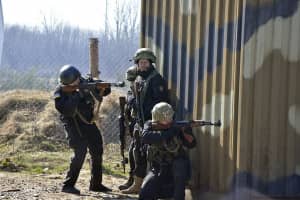 Відбити атаку ворога в умовах міста: бійці НГУ та ЗСУ провели спільний вишкіл – ФОТО