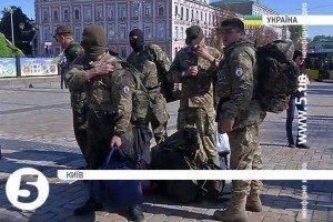150 бійців "Азову" прибули на ротацію до Києва