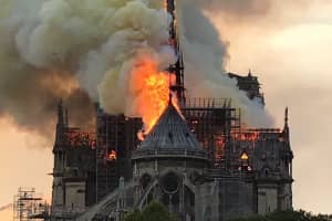 Історична трагедія: у Парижі палає легендарний собор Нотр-Дам – відео