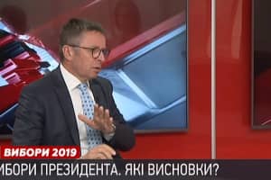 "Строить политику через референдум опасно" – Миклош объяснил угрозы