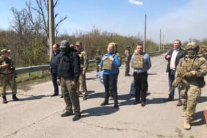 Оккупационная власть Луганщины передала Украине 60 узников – включение