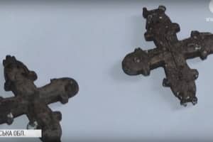 Уникальную реликвию XIII века нашли на Львовщине