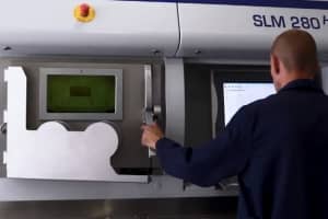 КБ "Південне" взялося освоювати друк деталей ракет на 3D-принтері