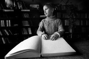 Державні ТРК транслюватимуть мультфільми, адаптовані для незрячих дітей