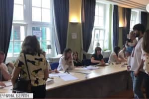 Явка в Германии: посол Украины рассказал, сколько украинцев уже пришли на участки