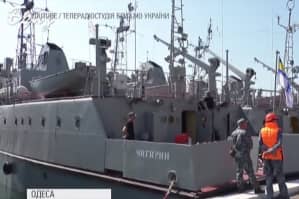 Навчання на практиці: курсанти ВМС відбули в катерний похід морем