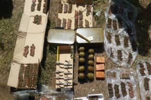 Гранати, РПГ і боєприпаси: на Луганщині затримано чоловіків, що незаконно продавали зброю і вибухівку