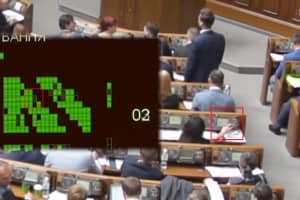 Зауваження Разумкова не допомогло: депутатів від 