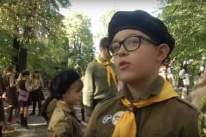 "Нас виховують громадянами України": як київські пластуни святкували початок нового скаутського року – сюжет