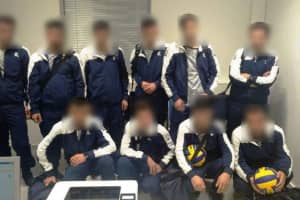 Видавали себе за волейбольну збірну України: у Греції затримали сирійських нелегалів