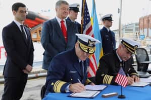 Приємно бачити успішне завершення домовленостей зі США – Порошенко відреагував на передачу Україні патрульних катерів класу Island