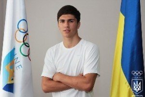 Український боксер взяв "золото" на юнацькій Олімпіаді