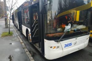 В Киеве загорелся троллейбус – водитель сам поборол огонь