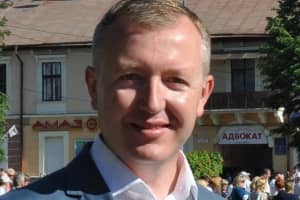 Кабмин согласовал увольнение главы Черновицкой ОГА Сергея Осачука