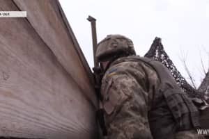 Неспокойная ситуация: возле Марьинки активизировались вражеские снайперы – репортаж с фронта