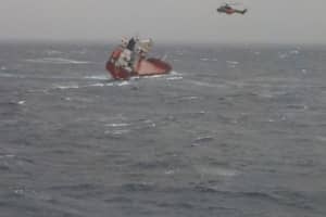 В Эгейском море спасли 14 украинских моряков – МИД 