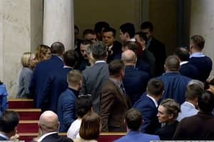 Матюки і відвідання NewsOne: оприлюднено листування, через яке почубилися "слуги народу"