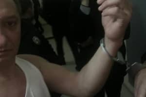 "Босого в пять утра, на глазах у ребенка": полиция задержала двух "свободовцев" за драку в ВР