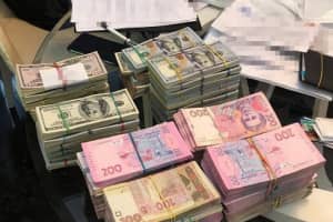 Дніпровські чиновники привласнили 25 мільйонів бюджетних коштів на реконструкції шкіл та дитсадків