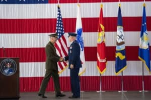 Первый командующий Космических сил США принял присягу