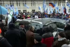 Профспілки вийшли на акцію проти законопроєкту "Про працю" 