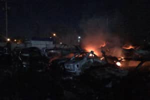 На штрафмайданчику в Одесі згоріло 20 автомобілів