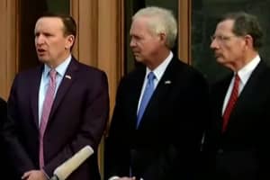 Допомога, імпічмент і посол США в Україні: головне із заяв американських сенаторів у Києві – включення  