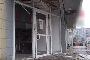 В Киеве неизвестные взорвали банкомат, повреждено здание – подробности