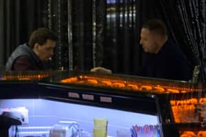 "У розмові звучало ім'я Коломойського": Гончарук зустрівся з Єрмаком в індійському ресторані в Києві – ЗМІ