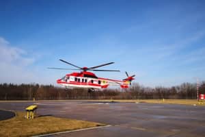 К поискам пропавших рыбаков в Азовском море привлекли спасательный вертолет 