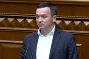 Как новый министр экономики во время присяги "метил" в президентское кресло – видео