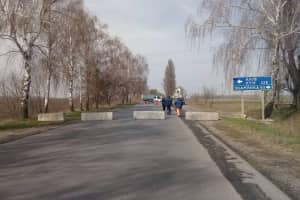 П'ять блокпостів і комендантська година: що відбувається у Кам'янці, де COVID-19 заразились 23 людини