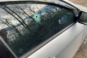 На Донбасі окупанти обстріляли авто українських журналістів