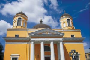 Пасхальна Служба в храмі Св. Олександра Римо-Католицької церкви – відео