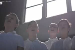День Матері в Україні: львівський хор "Дударик" записав кліп