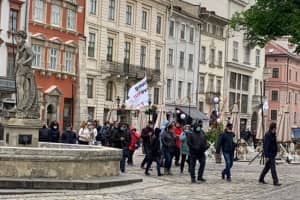 "Своїм – усе, іншим – карантин": у Львові на протест вийшли обурені підприємці з вимогами до Садового