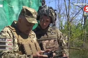 Несмотря на сильный ветер: как артиллеристы ООС тренировались уничтожать цели с помощью аэроразведки