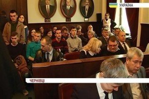 В Чернівцях студенти вимагали люстрації для депутатів міськради