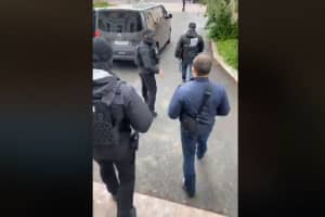 Спецназ ДБР зі справжнім 