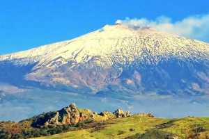На Сицилии началось извержение самого высокого в Европе вулкана Этна