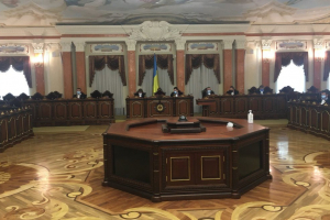 Велика палата ВСУ взялася за справу Суркісів проти 