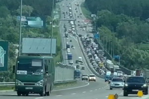 На трасі в сторону Києва біля Віти-Поштової сталася смертельна аварія – з'явилося відео моменту зіткнення автівок