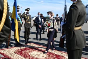 Президент Швейцарии приехала с рабочим визитом в Украину – что запланировано