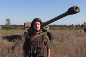 "Є оберегом і символом перемоги": бійці АТО розповіли, що для них означає державний прапор